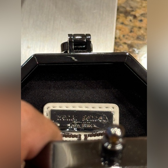 New Henri Bendel Octagon Chain Bag Full Inclusion - Picture 8 of 9